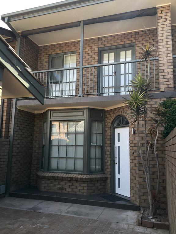 Villa Chic Townhouse In North Adelaida Exterior foto